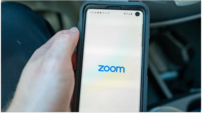 Zoom Removes Codes Sending User Details to Facebook Through Facebook Login