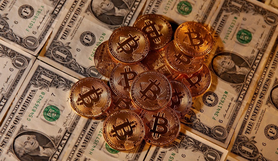 Digital Assets: Should I Buy Bitcoin (BTC) or Wrapped Bitcoin (WBTC)?