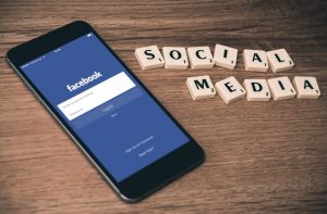 Facebook Social media scrabble