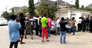 Uber Drivers March on Lagos VIS Office to Protest Harassment and Clamp Down on Operations