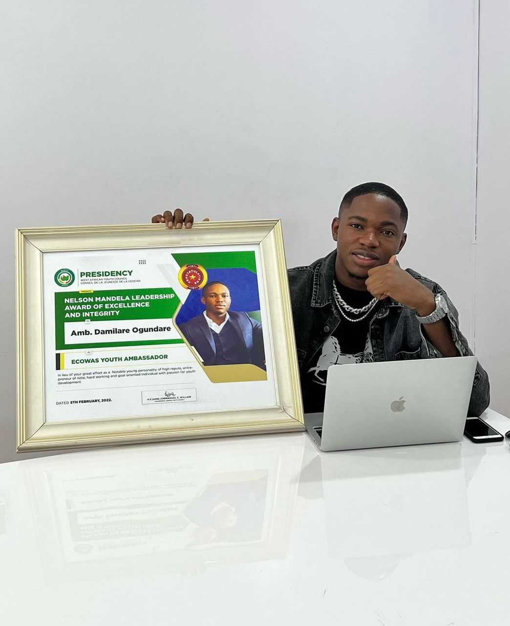 Meet 20-year-old Damilare Ogundare, one of Nigerian's influential forex traders
