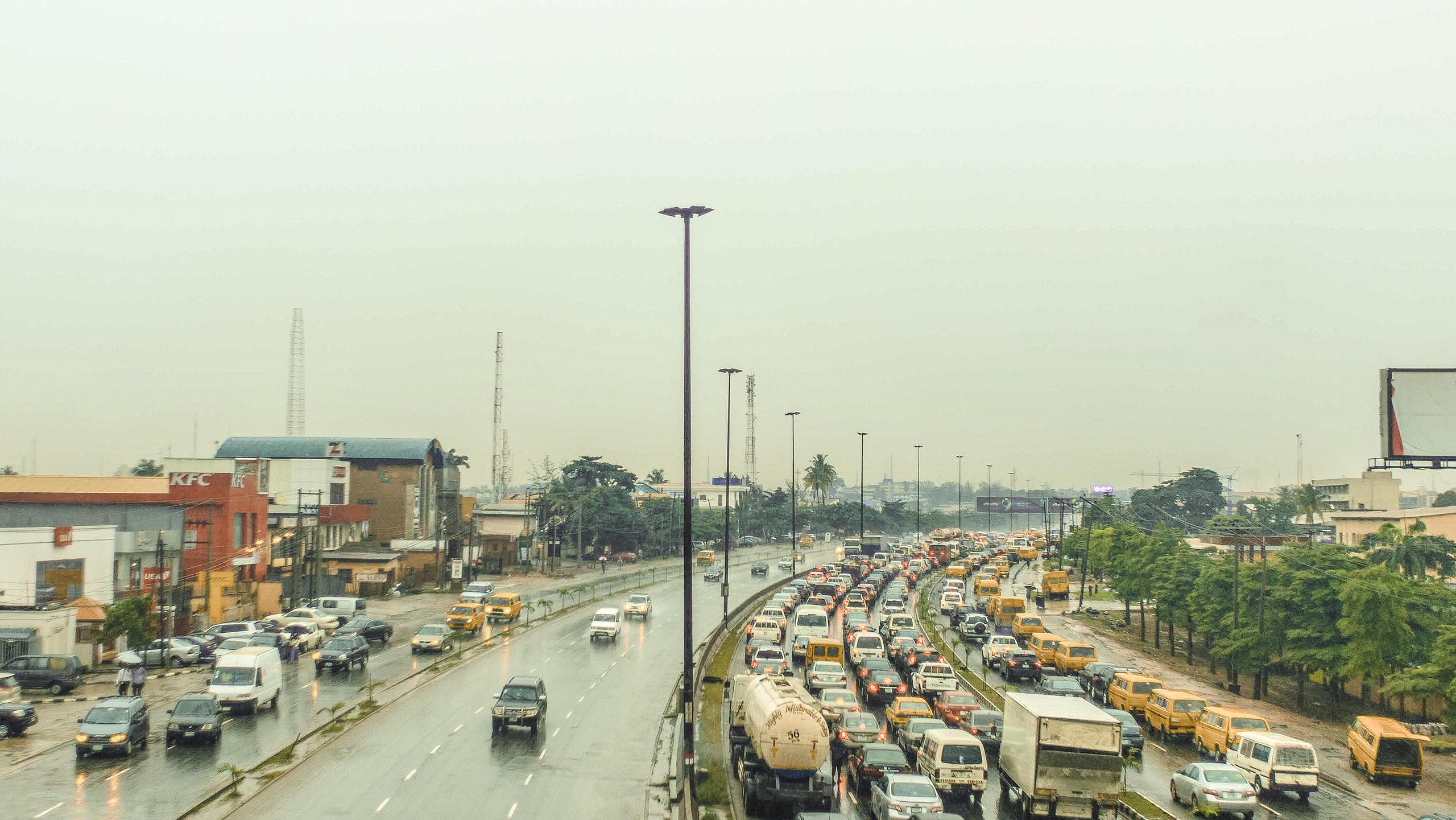 Lagos is synonymous to traffic congestion. Image Source: Wikimedia.