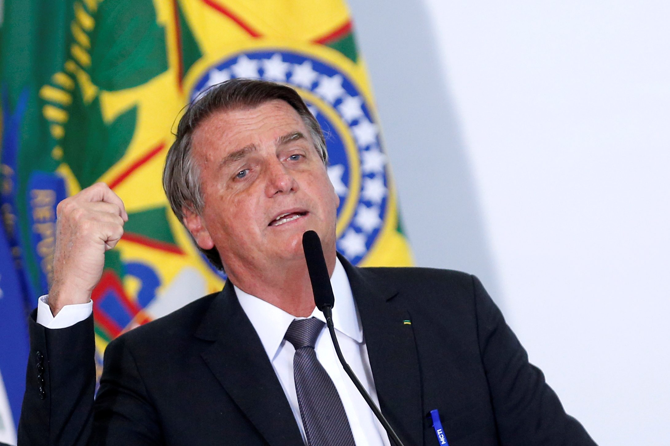 Brazil President signs bill to approve legalization of cryptocurrency
